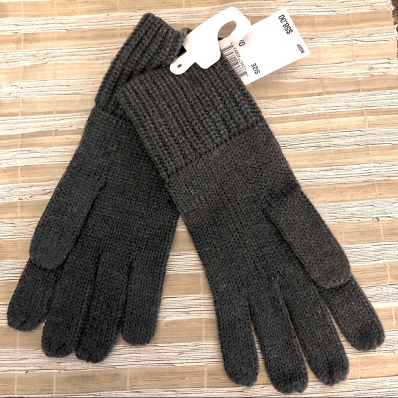 NWT-Michael Kors-Grey Knit Gloves w/Silver Buttons - Picture 5 of 7